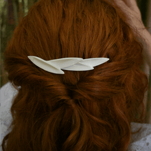 Load image into Gallery viewer, Porcelain jewelry. 4 leaves minimal contemporary hair piece. 