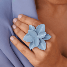 Load image into Gallery viewer, An elegant blue porcelain flower ring, featuring intricate petal details and a delicate design.