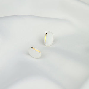 Minimal porcelain jewelry. Jewels painted by hand. 