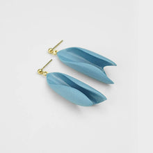 Load image into Gallery viewer, Soft blue earrings handmade in Portugal. Gold-filled ear studs. Studio photography.